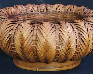 702  Lot 647  Chinese bamboo basket