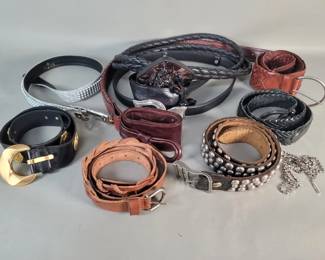 845  Lot 460  Group of womens belts