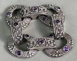 119  Lot 31  Vintage silver and amethyst link bracelet