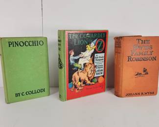 449  Lot 408h  Vintage books, 1923 Cowardly Lion of Oz