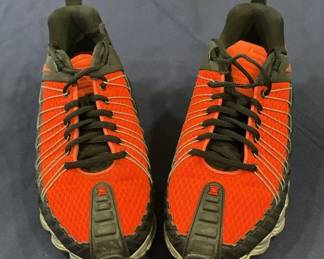 583  Lot 351h  Nike Shocks mens running shoes