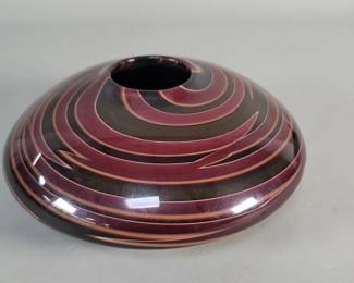 465  Lot 436  Vintage hand blown glass vase