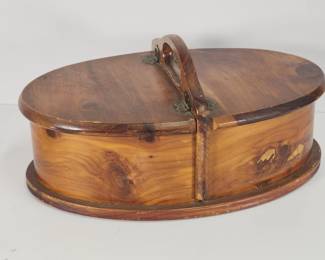 451  Lot 416h  Vintage handmade wooden lidded sewing box