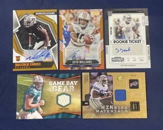 269  Lot 476h  Lot of football cards