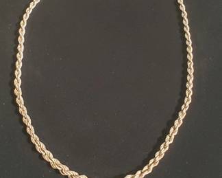 170  Lot 272  Vintage sterling silver twisted rope chain