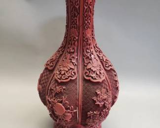 426  Lot 337  vintage Chinese cinnabar, red lacquer and