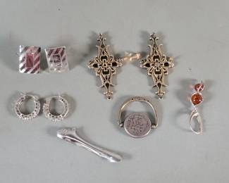 719  Lot 696  Group of sterling silver jewelry