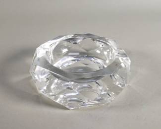 146  Lot 341  Baccarat crystal ashtray