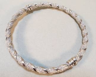 314  Lot 59  Sterling hinged stardust bangle bracelet