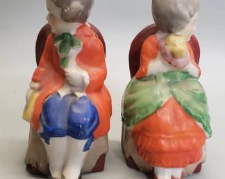 379  Lot 120  A pair of vintage Japanese porcelain bookends
