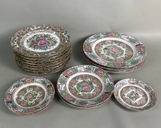 779  Lot 472  Group of vintage Chinese famille rose pattern