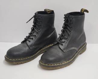 444  Lot 387h  Vintage Dr Martin Ari Wair sz 9 Bouncing Soles