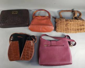 858  Lot 534  Group of womens purses