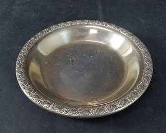 173  Lot 387  Sterling silver bowl