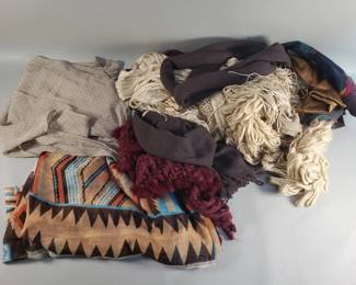 864  Lot 630  Group of womens scarves