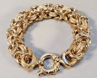 218  Lot 233  Sterling with gold overlay Byzantine chain link