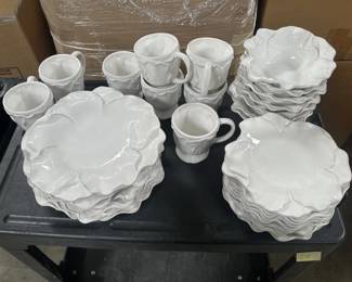 296  Lot 54  30 pcs dinner set by Roscher  Co.
