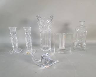 342  Lot 507  Group of crystal and glass