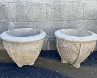 545  Lot 164  Pair of cement planters