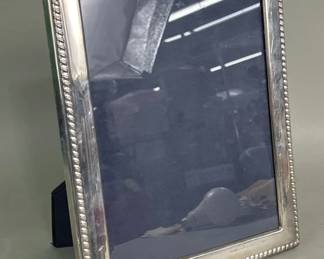 204  Lot 657  Sterling silver picture frame
