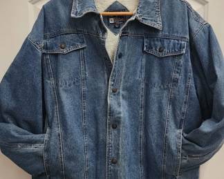 416  Lot 312h  Vintage Renegade denim sherpa zip up jacket