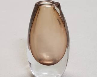 578  Lot 345  Stmbergshyttan Sommerso bud vase