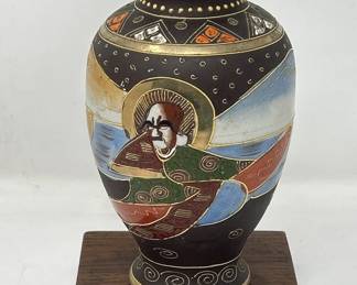 536  Lot 135  Satsumastyle porcelain vase
