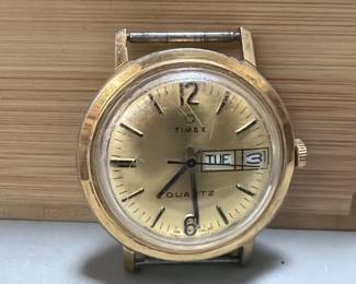 366  Lot 75  Vintage Timex quartz watch