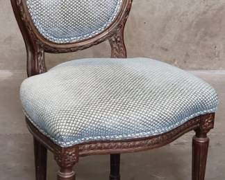 384  Lot 146  Vintage Louis XVstyle carved wood upholstered