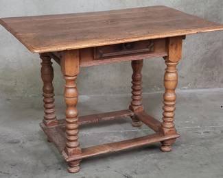 710  Lot 170  Antique walnut singledrawer writing table with