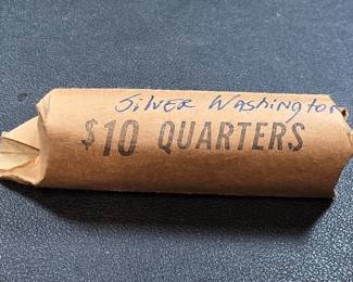 077  Lot 261  Roll of 40 Washington silver quarter coins