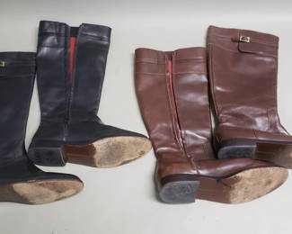 833  Lot 445  Banana Republic womens leather boots