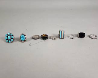 718  Lot 683  Group of vintage sterling silver rings