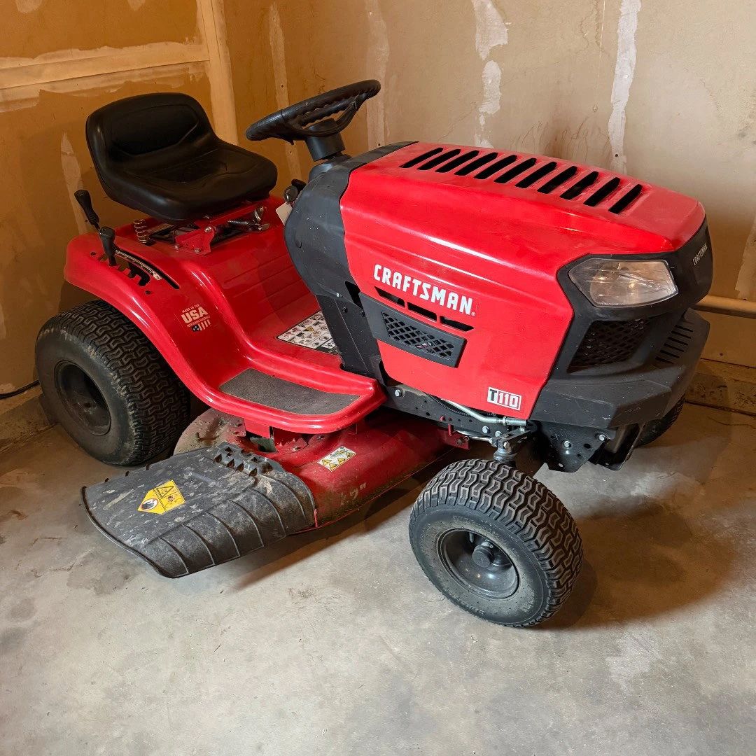Lot #1- Craftsman T110 Riding Lawn Mower – 17.5 HP