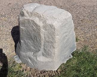 Lot #150- Hollow Faux Rock Landscape Cover, 30 x 25 Inches