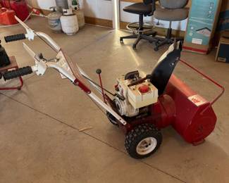 Lot #234- Snapper I522 5 HP Gas Snowblower