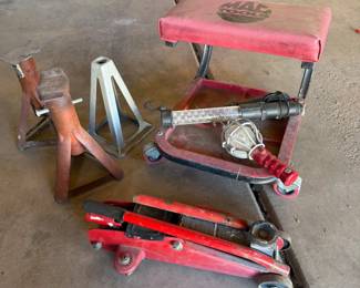Lot #172- Hydraulic Floor Jacks, Jack Stands, MAC Rolling Seat