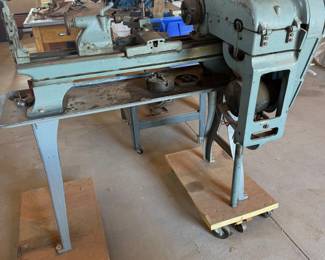 Lot #205- Logan Engineering Model 820 Screw-Cutting Metal Lathe