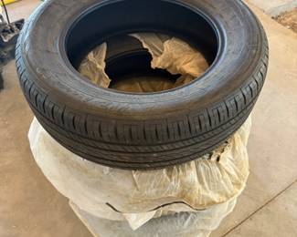 Lot #224- Yokohama AVID Ascend 235/65R17 Tires, Set of Four