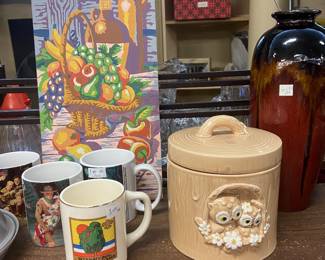 Owl cookie jar, mugs