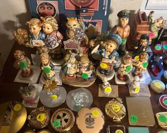 Compacts and figurines