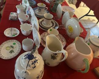 Pitchers and tea sets
