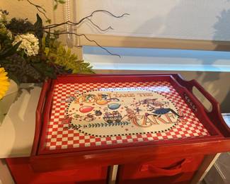 ME serving trays