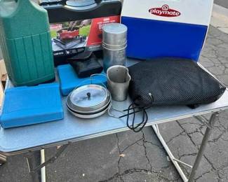SW317Vintage Camping Table Supplies