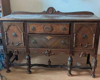 SW189Elizabethan Style Buffet Sideboard