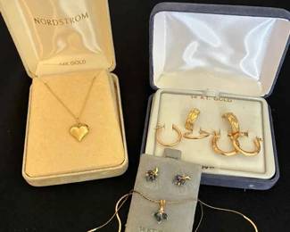 SW207V14 KT Necklaces And Earrings