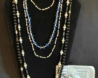 SW226Pearls And Beads Necklaces