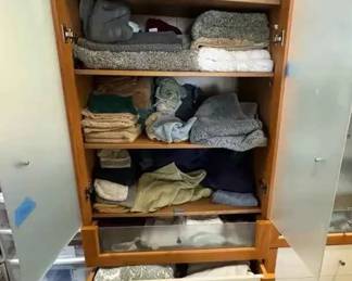 SW304Mystery Linen Lot