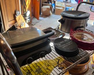 Slow Cookers And Countertop Appliances