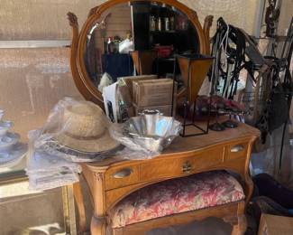 Vanity Table Mirror And Stool